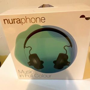 NURA Headphones + (FREE) Gaming Microphone.